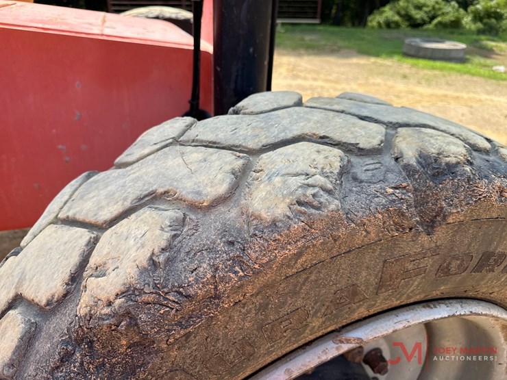 2016-jlg-6042-telehandler-image-15