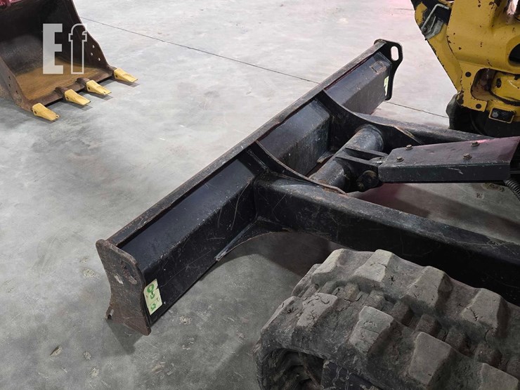 2019-caterpillar-303.5e2-cr-image-16