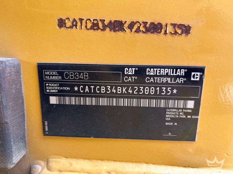 2014-caterpillar-cb34-image-5