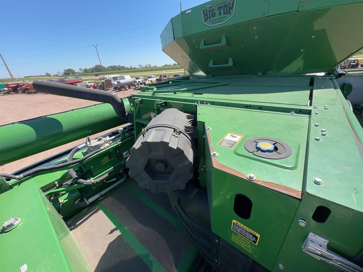 2015-john-deere-s680-image-39