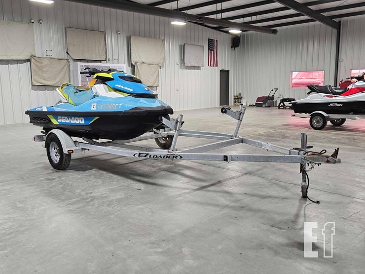 sea-doo-gti-se-155-jet-ski-image-2