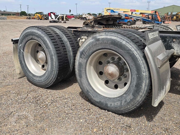 2009-kenworth-t660-image-29