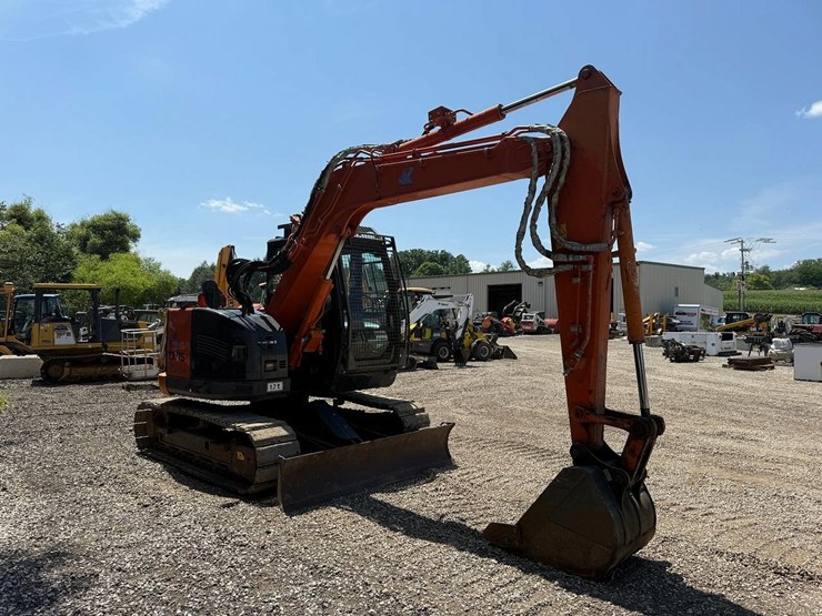 2021-hitachi-zx75us-5b-image-6