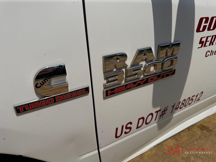 2016-dodge-3500-image-6