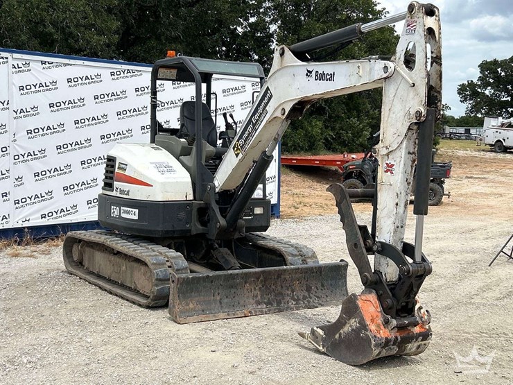 2019-bobcat-e50-mini-excavator-image-4