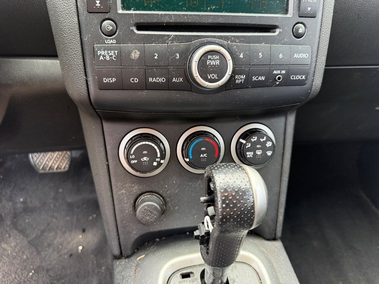 2010-nissan-rogue-image-62