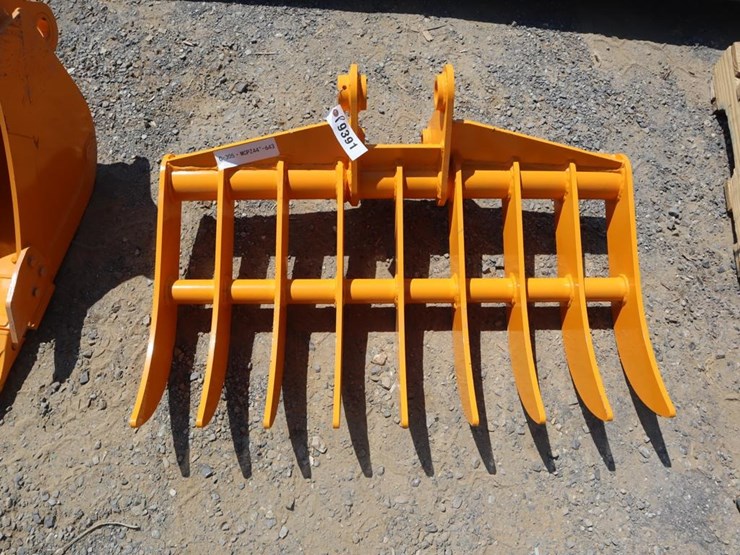 caterpillar-305-image-2