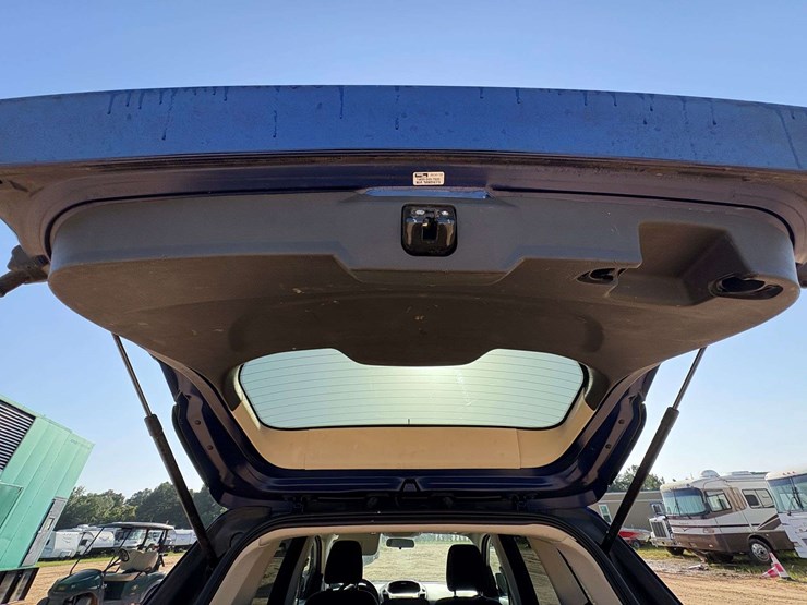 2015-ford-escape-se-image-20