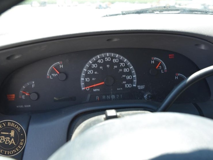 2004-ford-f150-image-19