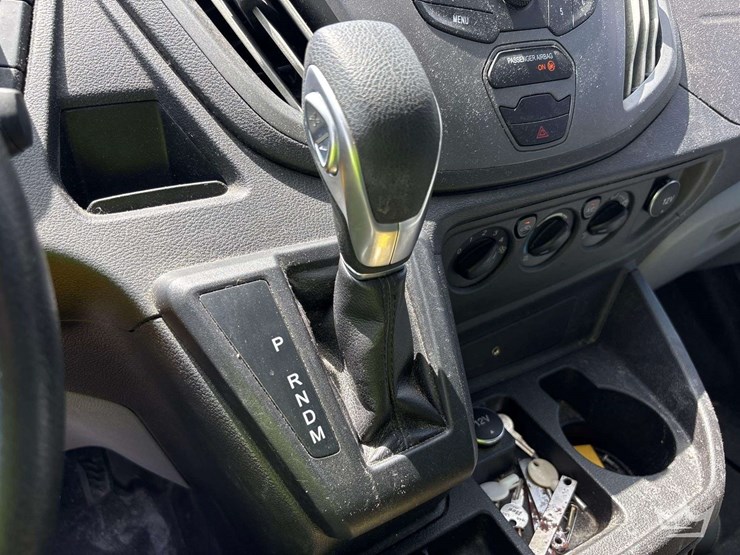2017-ford-transit-image-27