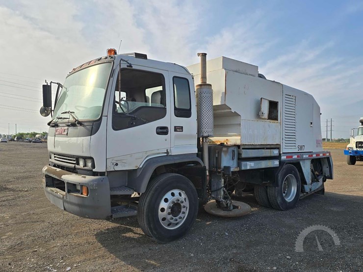 2002-gmc-t7500-image-1