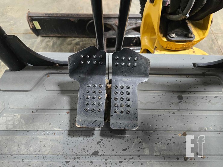 2017-caterpillar-304e2-cr-image-19