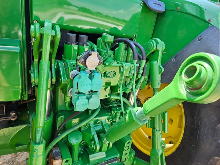 john-deere-6420-image-26