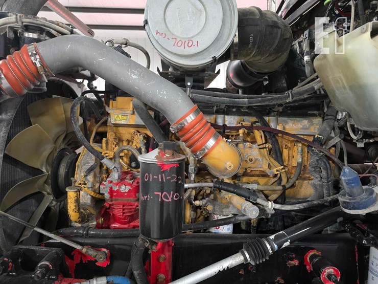 2005-kenworth-t800-image-25