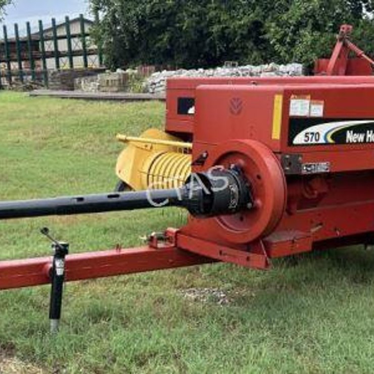 NEW HOLLAND 570