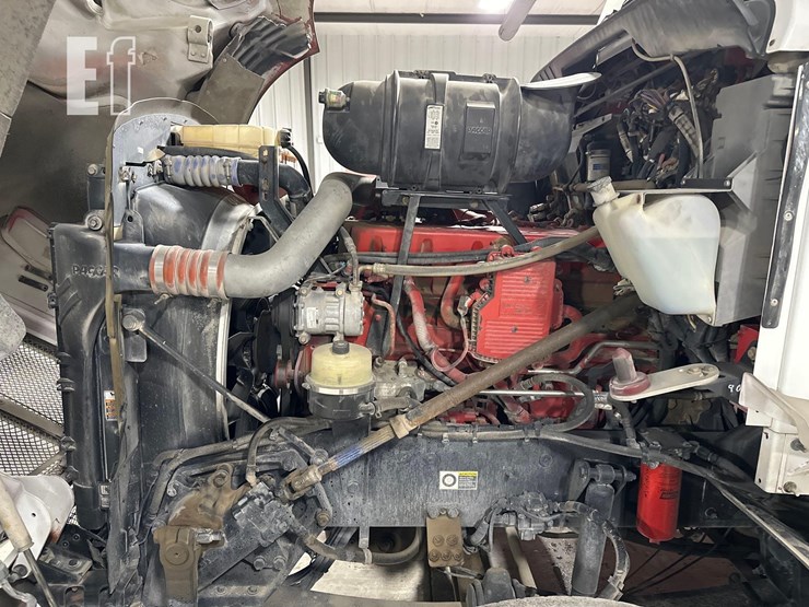 2009-kenworth-t660-image-23