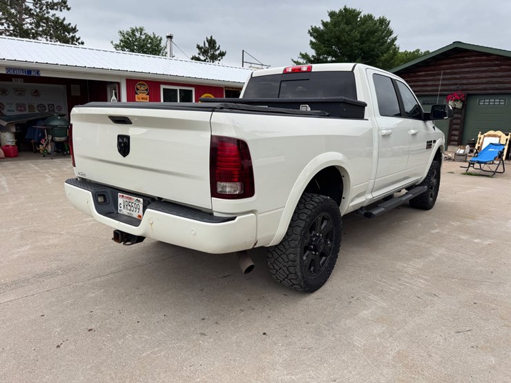 2016-dodge-ram-2500-image-11