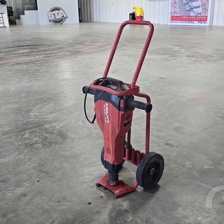 2019 HILTI TE2000-AVR 30-39 LB ELECTRIC BREAKER