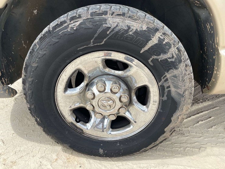 2004-dodge-ram-2500-image-19