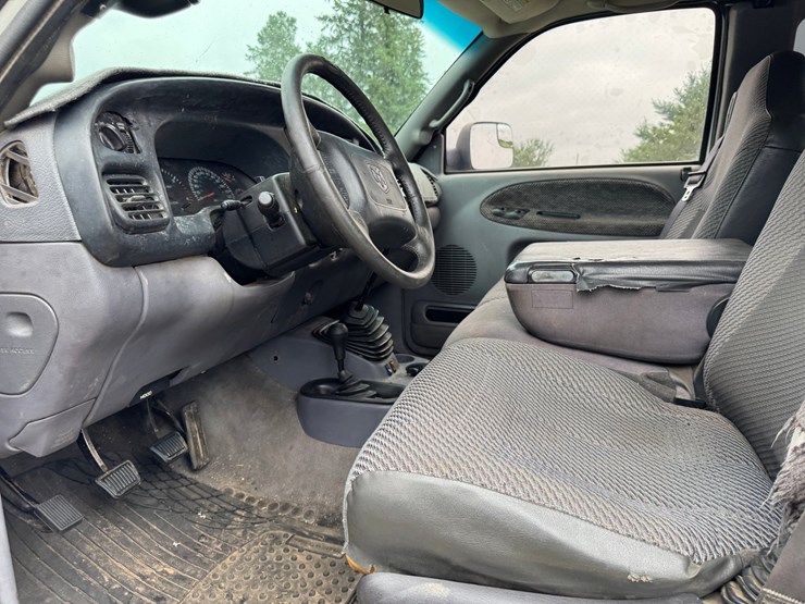 1999-dodge-ram-2500-image-45