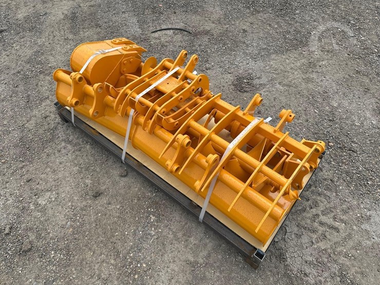 2026-future-cat-301-excavator-attachments-image-2