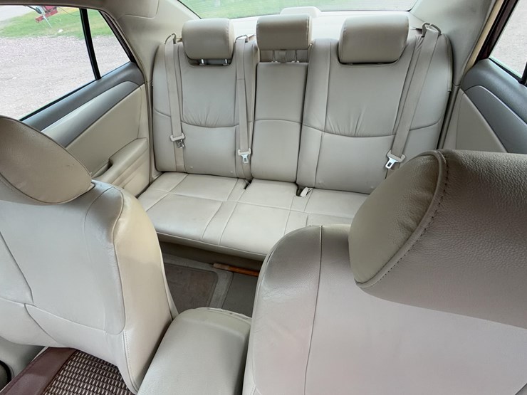 2005-toyota-avalon-sedan-image-12