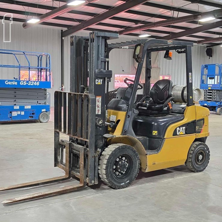 2020 CATERPILLAR GP25N