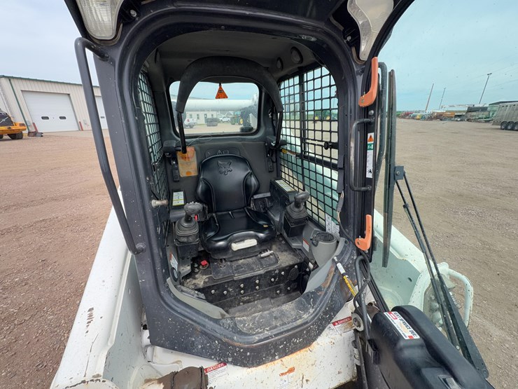 2017-bobcat-t650-image-12
