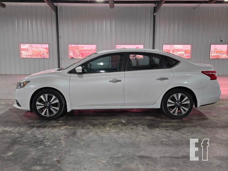 2017-nissan-sentra-image-5