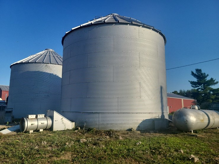 grain-bin---closest-to-road-image-1
