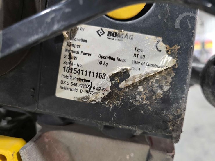 2014-bomag-bt60-image-8