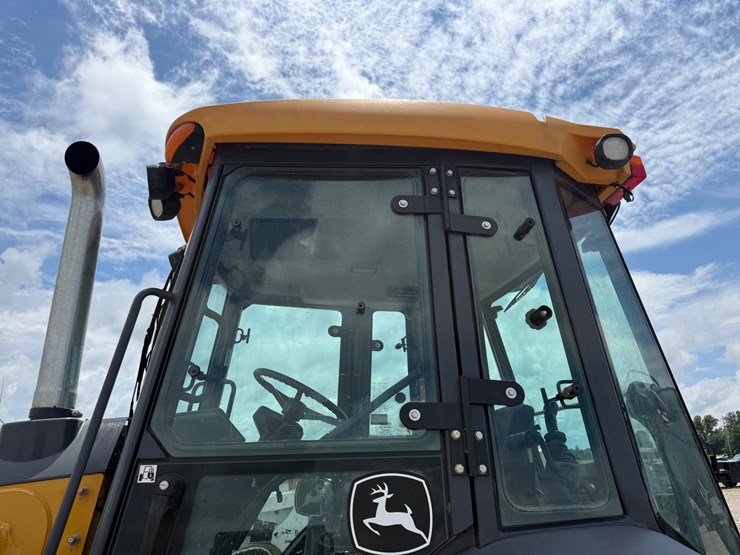 #43053-•-2024-john-deere-320p-backhoe-loader-1t0320pacrfx07150-inv#-43053-image-21