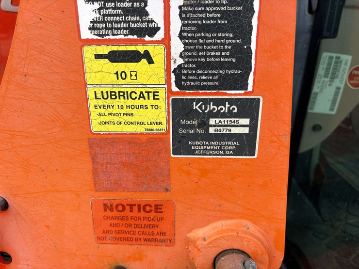 2014-kubota-m6060-image-34