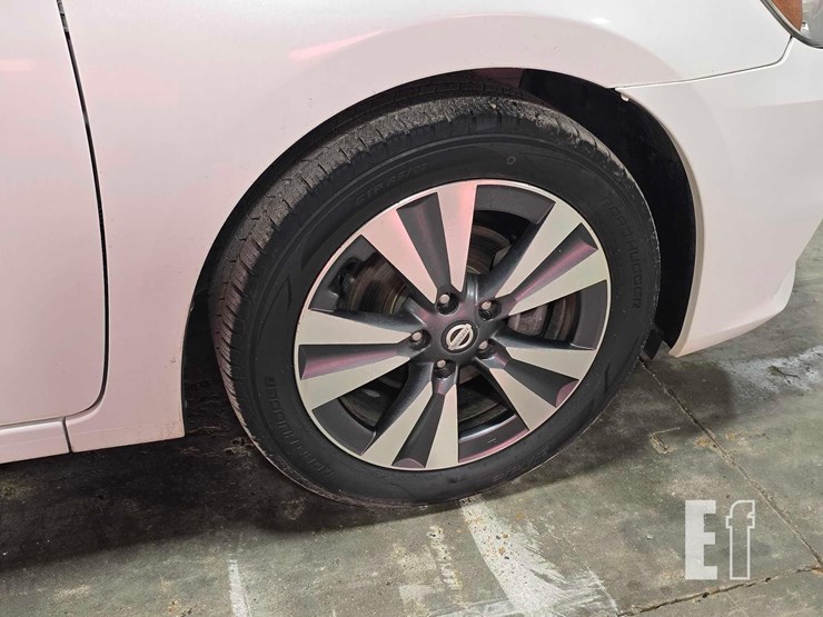 2017-nissan-sentra-image-24