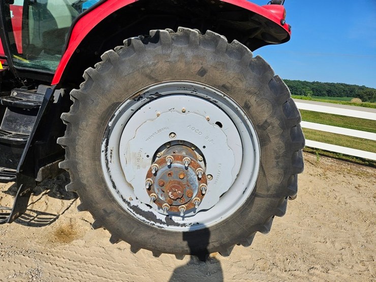 massey-ferguson-7624-image-60
