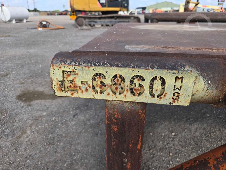 qty.-(2)-heavy-duty-steel-oilfield-pipe-racks-image-10
