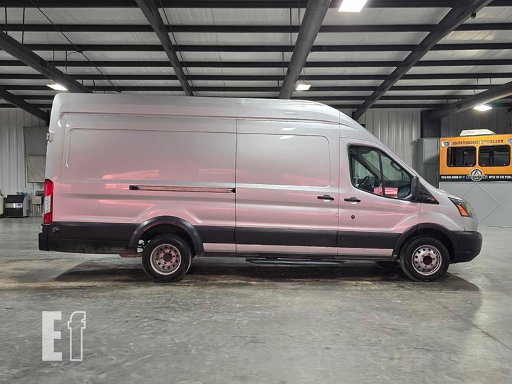 2015-ford-transit-image-6