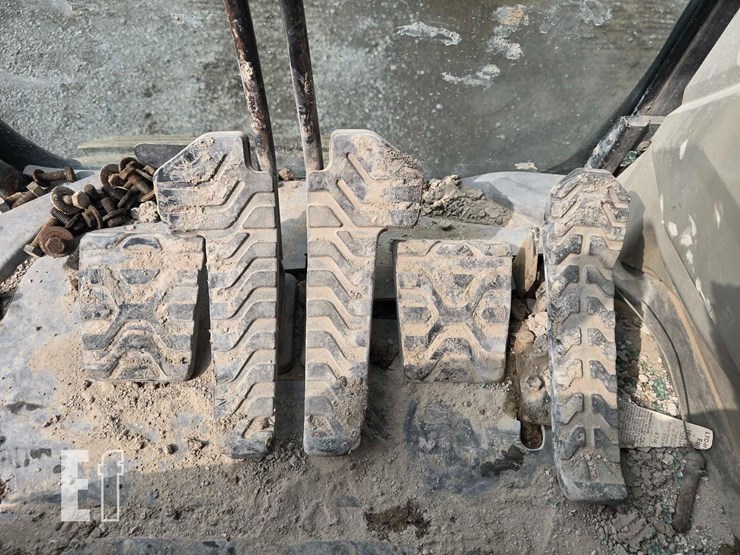 2014-caterpillar-320el-image-16