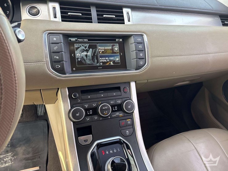 2016-land-rover-range-rover-image-14