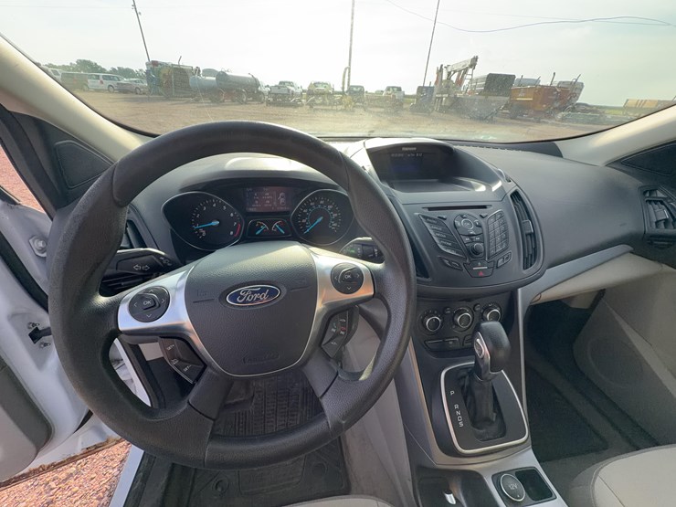 2013-ford-escape-image-29