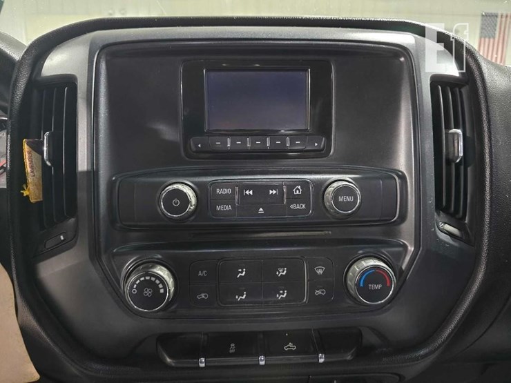 2015-chevrolet-silverado-1500-image-14