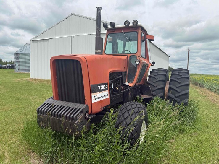 allis-chalmers-7080-tractor-image-2