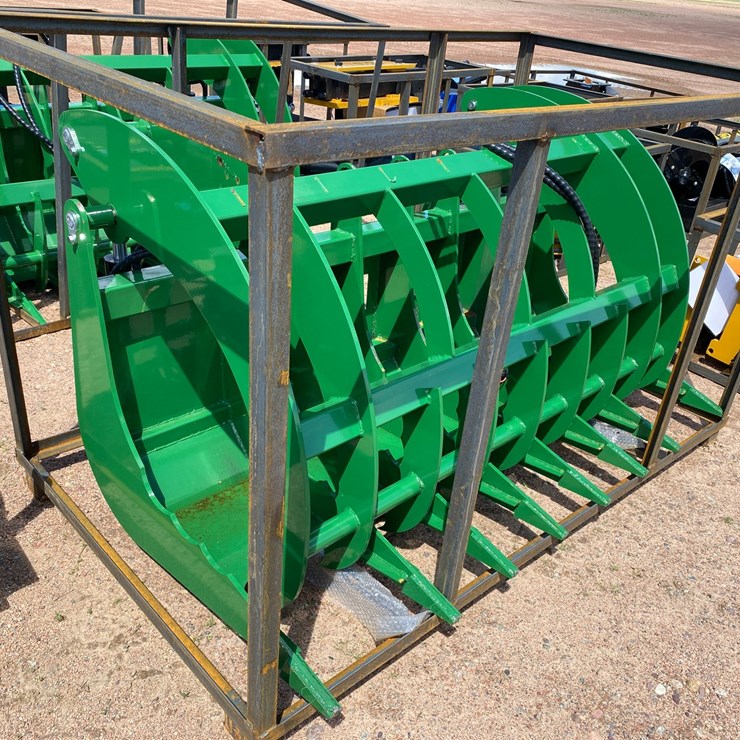 #14564 • New 2026 AGT 72" Grapple Bucket (Mosinee, WI)