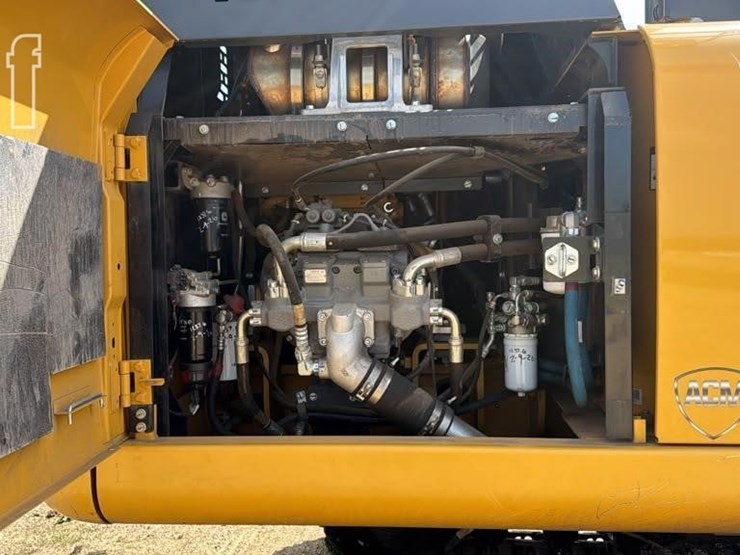 2023-deere-210-p-tier-image-24