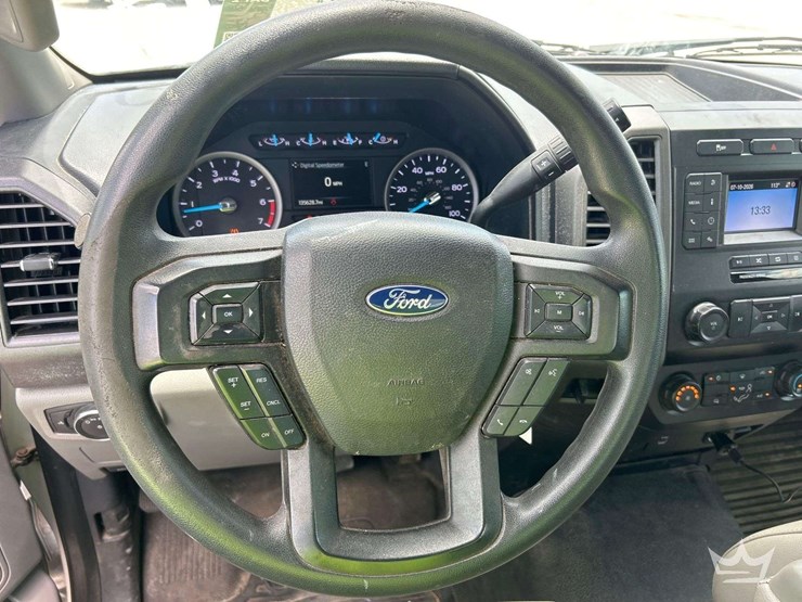 2022-ford-f250-image-15