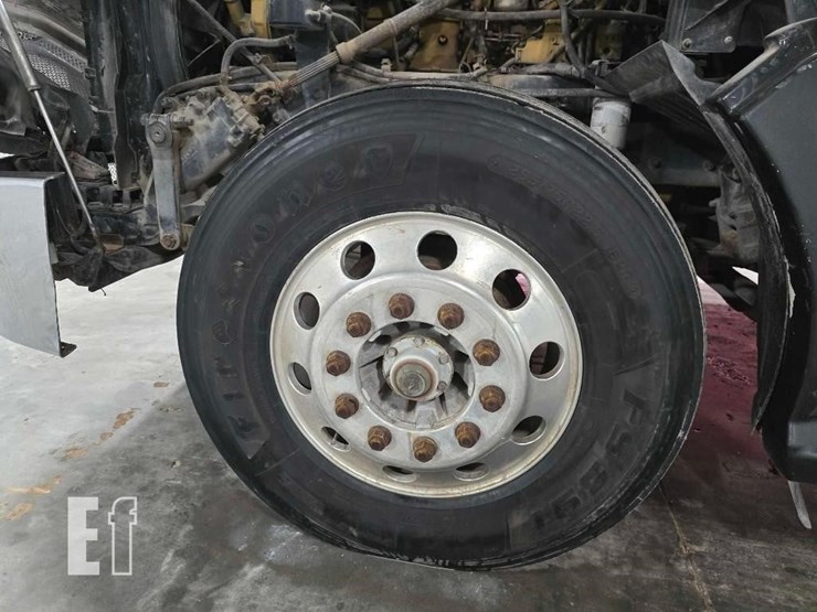 2009-kenworth-t660-image-24