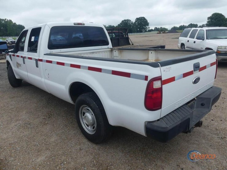 2014-ford-f250-xl-image-3