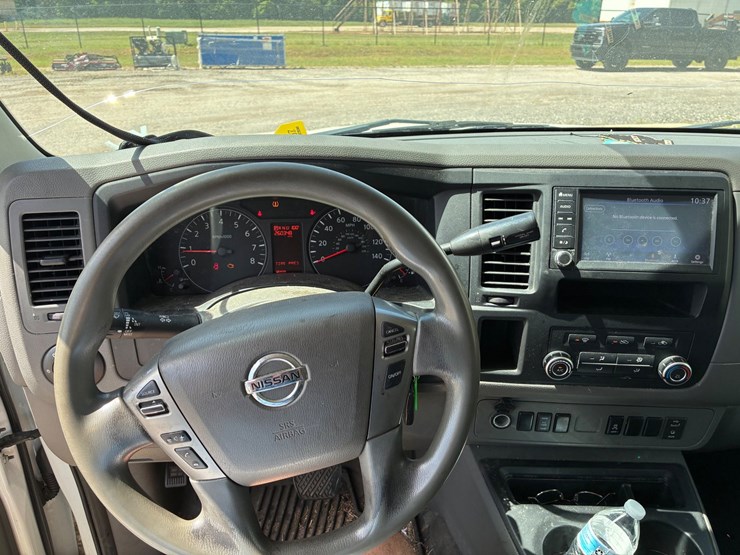 2020-nissan-nv2500-image-9