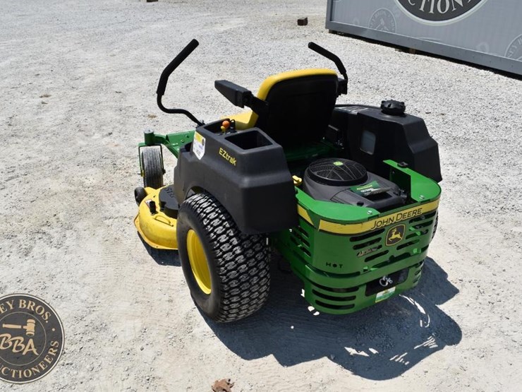 2015-john-deere-z425-image-3