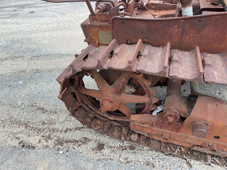 holt-caterpillar-image-27